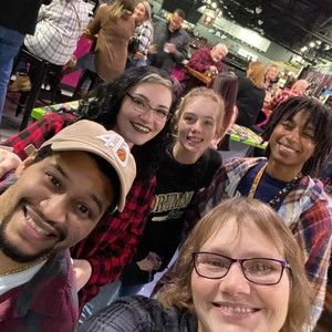 Meet your Posher, Tracy